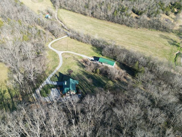 575 E Fork Rd, Whitleyville, TN 38588