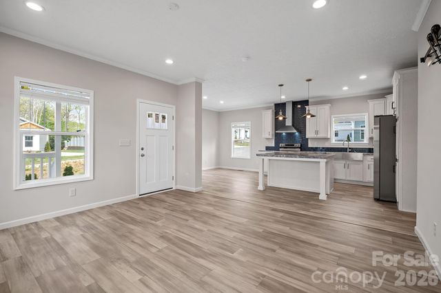 134 Bellamy Road, Asheville, NC 28806