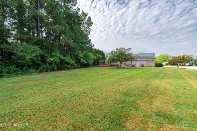 202 Longmeadow Drive, Wilmington, NC 28412