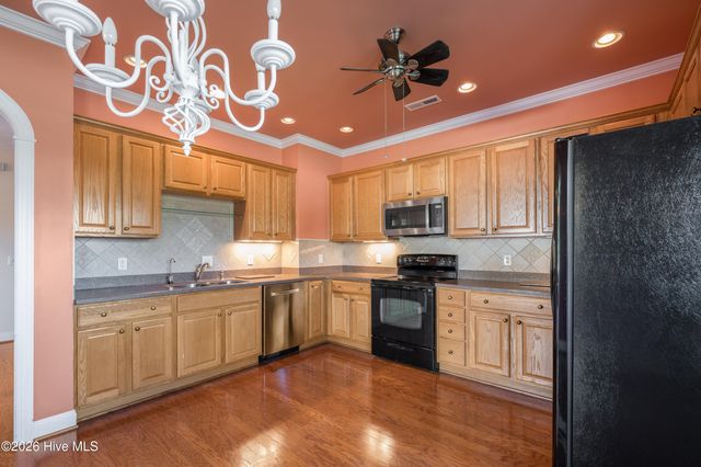 202 Longmeadow Drive, Wilmington, NC 28412