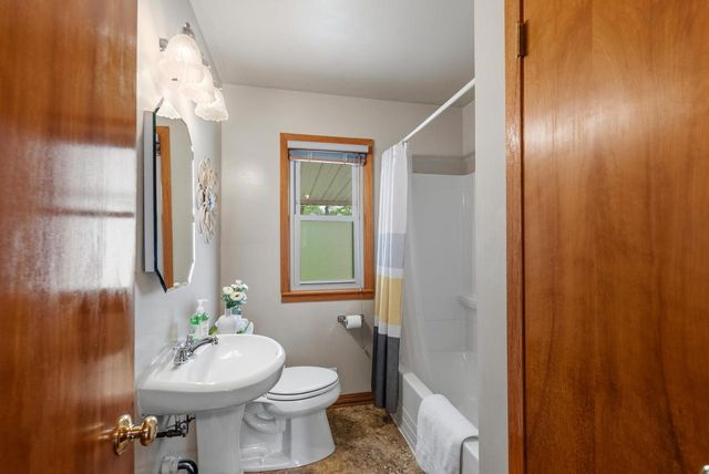 162 W Allerton AVENUE, Milwaukee, WI 53207