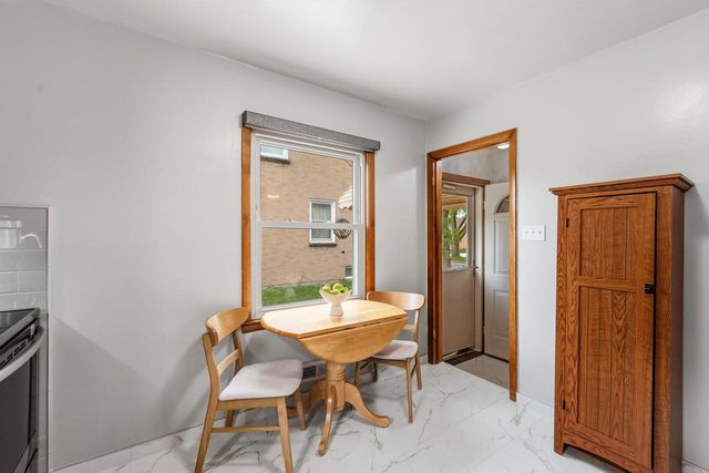 162 W Allerton AVENUE, Milwaukee, WI 53207