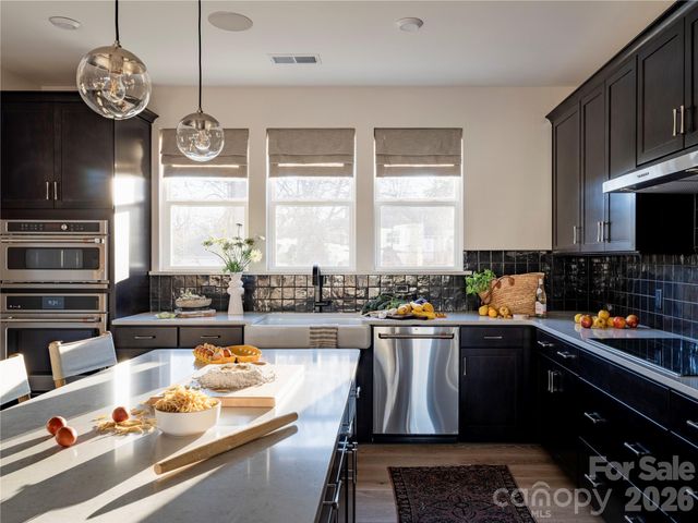 4023 Cue Court, Charlotte, NC 28205