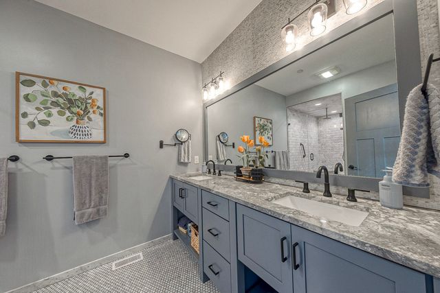 218 Park PLACE, Oakmont, PA 15139