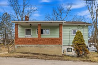 812 Wall St, North Fayette, PA 15057