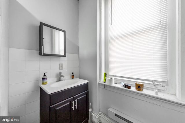 5853 MARKET ST, Philadelphia, PA 19139