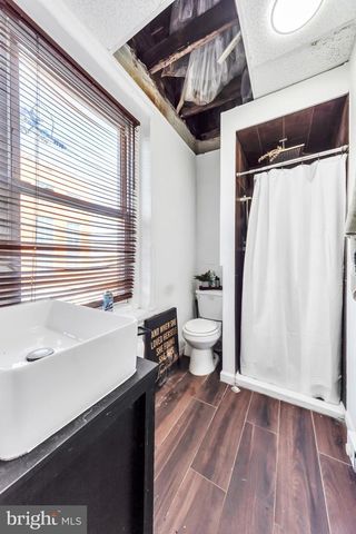 5853 MARKET ST, Philadelphia, PA 19139