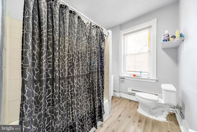 5853 MARKET ST, Philadelphia, PA 19139