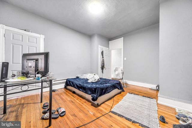 5853 MARKET ST, Philadelphia, PA 19139