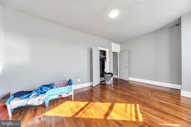 5853 MARKET ST, Philadelphia, PA 19139