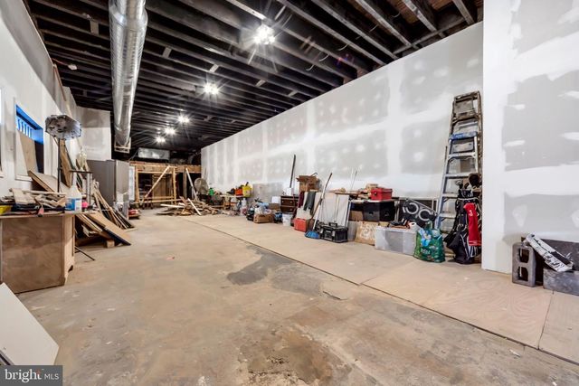 5853 MARKET ST, Philadelphia, PA 19139