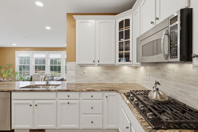 11 Howarth Drive, Upton, MA 01568