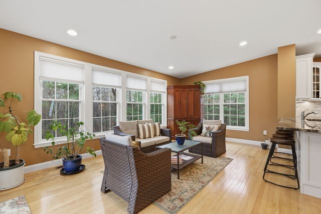 11 Howarth Drive, Upton, MA 01568