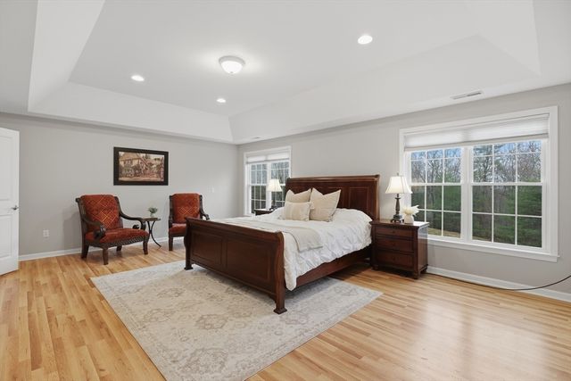 11 Howarth Drive, Upton, MA 01568