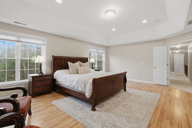 11 Howarth Drive, Upton, MA 01568