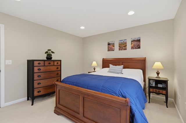 11 Howarth Drive, Upton, MA 01568