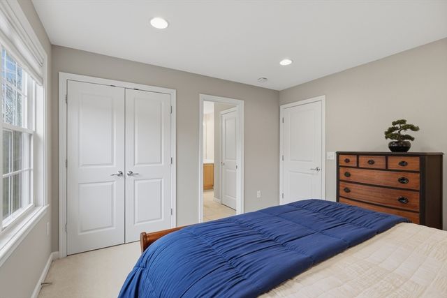 11 Howarth Drive, Upton, MA 01568