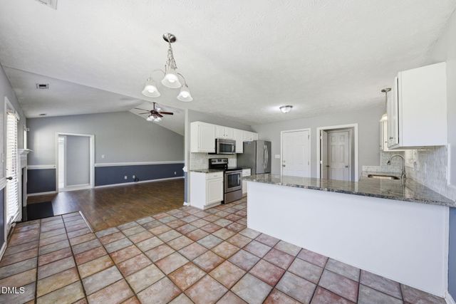 116 Winterfield Drive, Raeford, NC 28376
