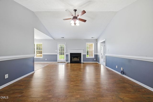 116 Winterfield Drive, Raeford, NC 28376