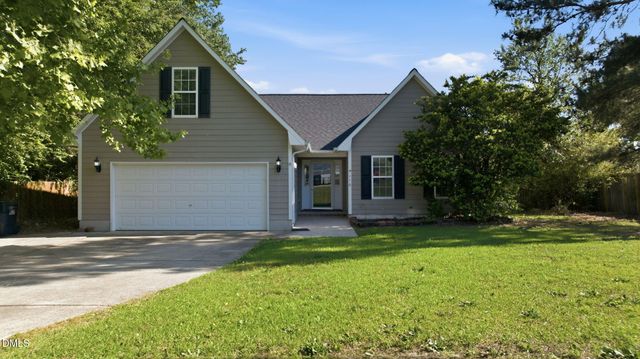 116 Winterfield Drive, Raeford, NC 28376