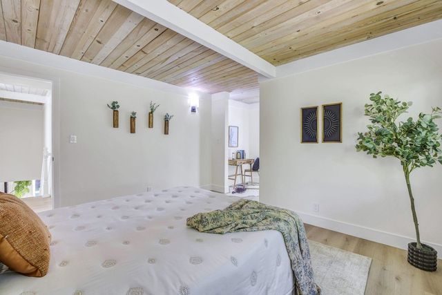 6635 6635 Banning Dr, Oakland, CA 94611