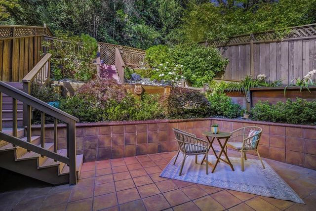 6635 6635 Banning Dr, Oakland, CA 94611