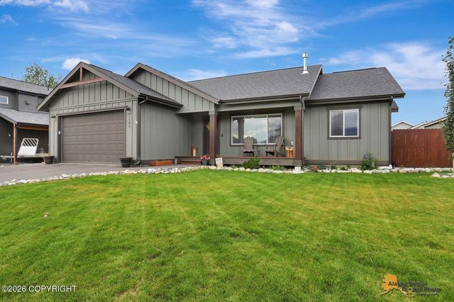 1195 E Mountain Peak Loop, Palmer, AK 99645