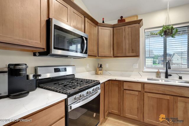 1195 E Mountain Peak Loop, Palmer, AK 99645