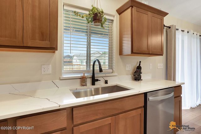 1195 E Mountain Peak Loop, Palmer, AK 99645