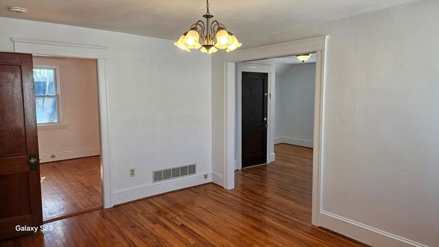 17 Cleveland Ave 3, Worcester, MA 01603