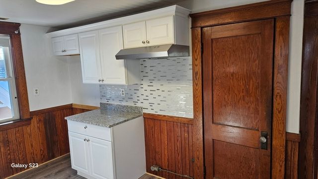 17 Cleveland Ave 3, Worcester, MA 01603