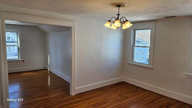 17 Cleveland Ave 3, Worcester, MA 01603