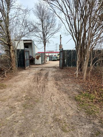 000 W Orem Drive, Houston, TX 77085