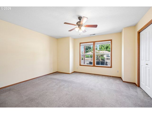 257 N KNIGHTS BRIDGE Rd, Canby, OR 97013