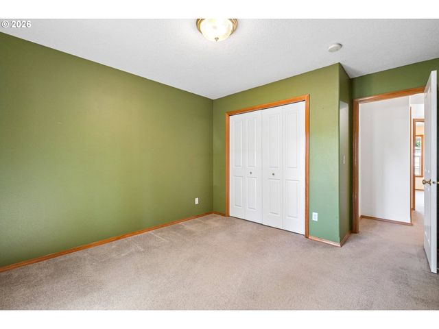 257 N KNIGHTS BRIDGE Rd, Canby, OR 97013