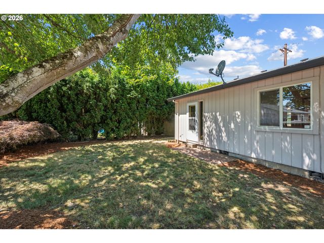 257 N KNIGHTS BRIDGE Rd, Canby, OR 97013
