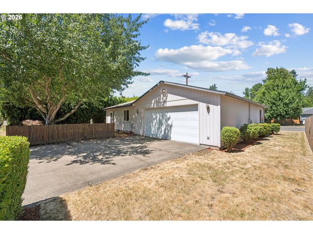 257 N KNIGHTS BRIDGE Rd, Canby, OR 97013
