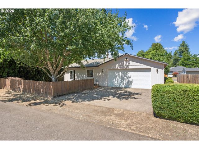257 N KNIGHTS BRIDGE Rd, Canby, OR 97013
