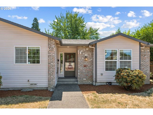 257 N KNIGHTS BRIDGE Rd, Canby, OR 97013