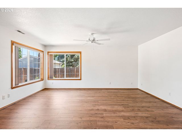 257 N KNIGHTS BRIDGE Rd, Canby, OR 97013