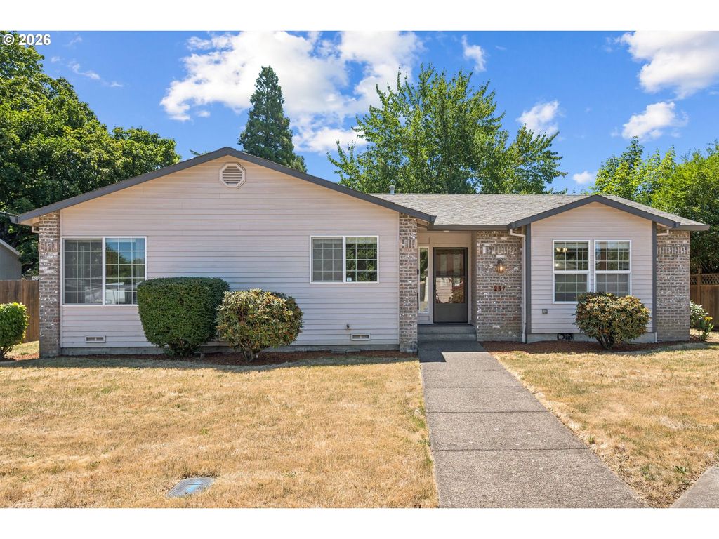 257 N KNIGHTS BRIDGE Rd, Canby, OR 97013