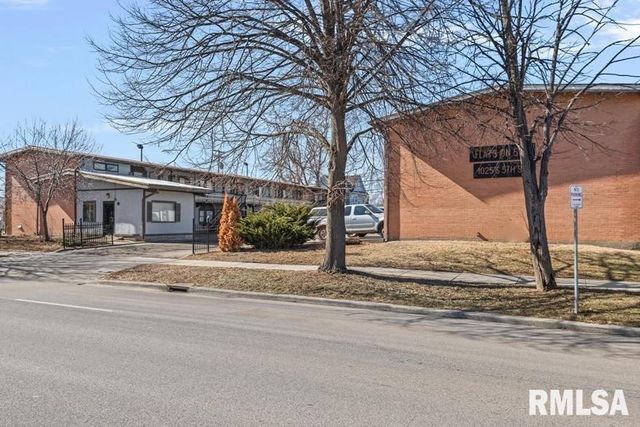 1025 S 5TH Street, Springfield, IL 62703