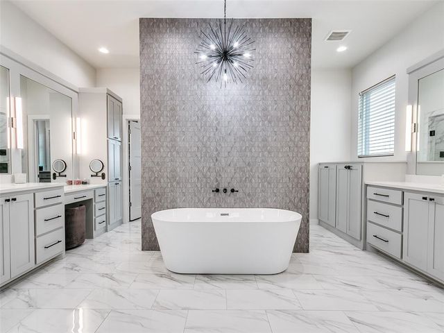 4400 Rustic Trail, Moore, OK 73160