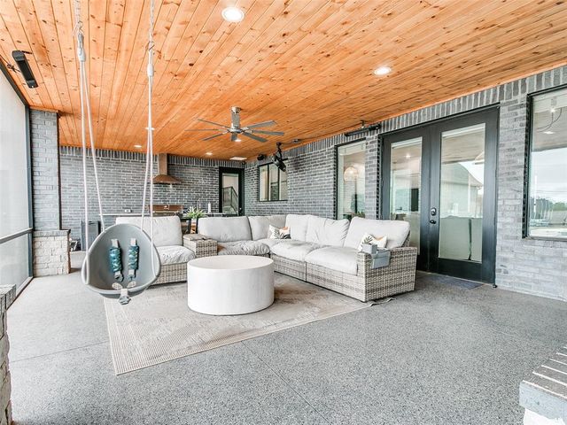4400 Rustic Trail, Moore, OK 73160
