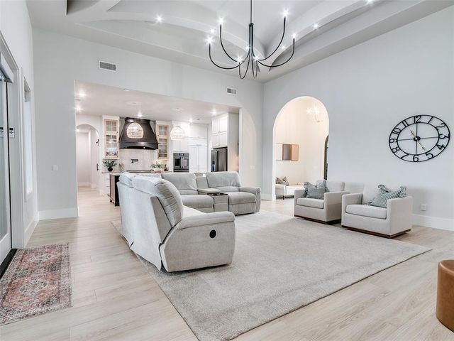 4400 Rustic Trail, Moore, OK 73160