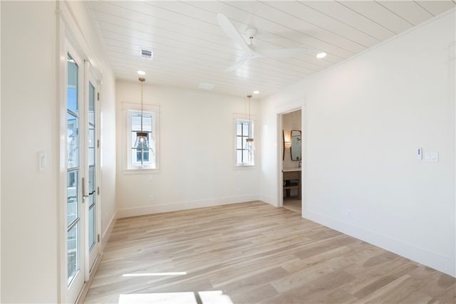 146 Speckled Egg, Port Aransas, TX 78373