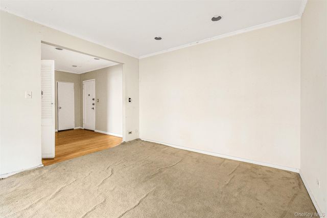 67-66 108th Street A38, Forest Hills, NY 11375