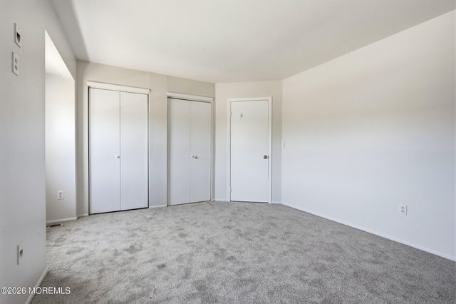180 Greenwood Loop Road, Brick, NJ 08724