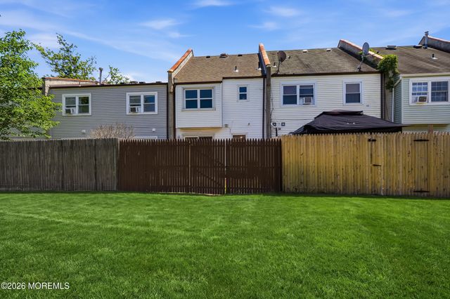 180 Greenwood Loop Road, Brick, NJ 08724