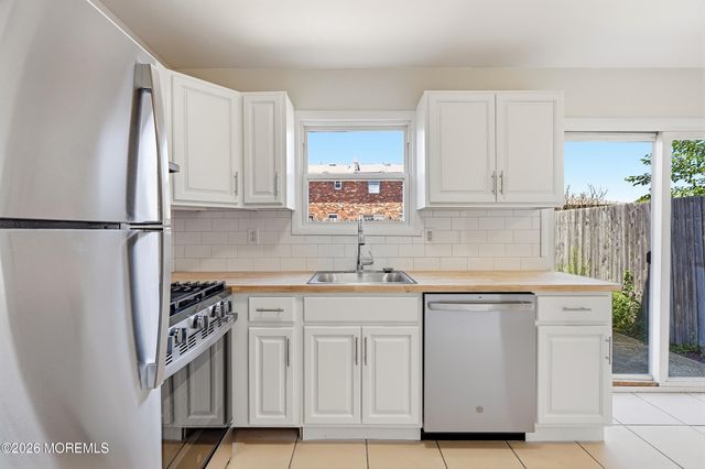180 Greenwood Loop Road, Brick, NJ 08724